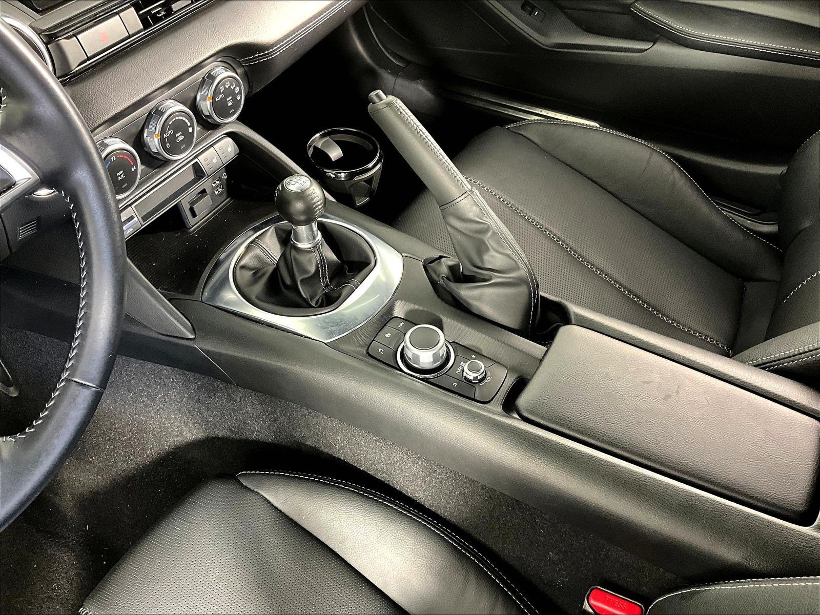 Used 2023 MAZDA MX-5 Miata Grand Touring RWD image 13