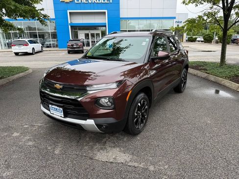 Used 2022 Chevrolet TrailBlazer LT w/ Convenience Package AWD/4WD image 5