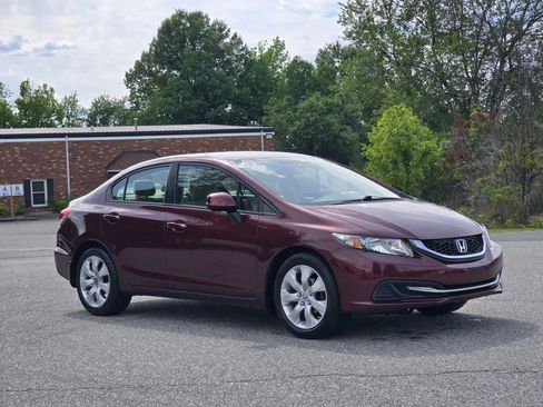 Used 2013 Honda Civic LX image 5