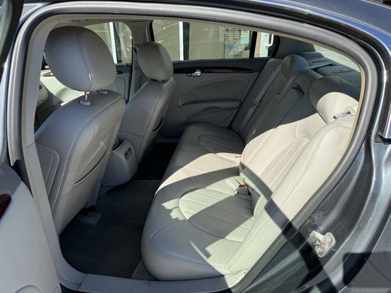 Used 2009 Buick Lucerne CXL w/ Driver Confidence Package FWD image 9