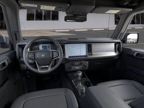 New 2025 Ford Bronco Outer Banks image 9