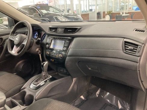 Used 2020 Nissan Rogue S image 13