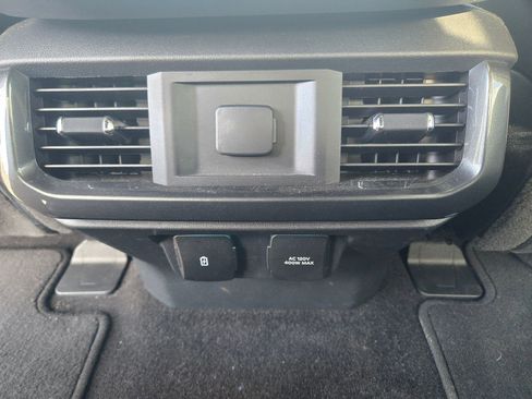 Used 2022 Ford F150 XLT w/ Equipment Group 302A High image 12