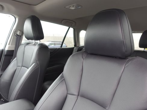 Certified 2025 Subaru Outback Limited image 10