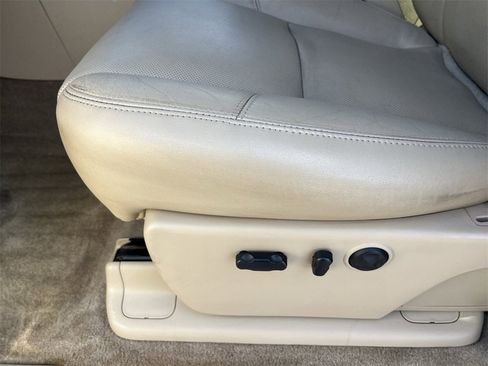 Used 2013 GMC Sierra 3500 Denali image 19