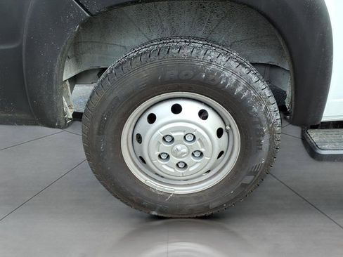 Used 2023 RAM ProMaster 2500 w/ Convenience Group image 5