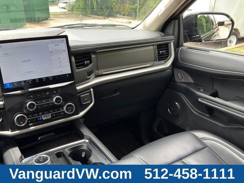 Used 2024 Ford Expedition Max XLT AWD/4WD image 29