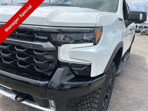 Used 2025 Chevrolet Silverado 1500 ZR2 w/ Technology Package AWD/4WD image 9