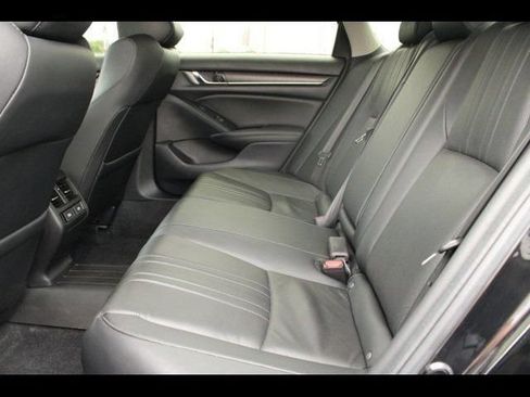 Used 2021 Honda Accord Touring image 27