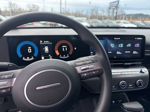 New 2026 Hyundai Kona SE image 23