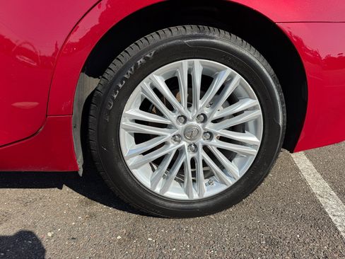 Used 2014 Lexus ES 350 4dr Sdn image 9