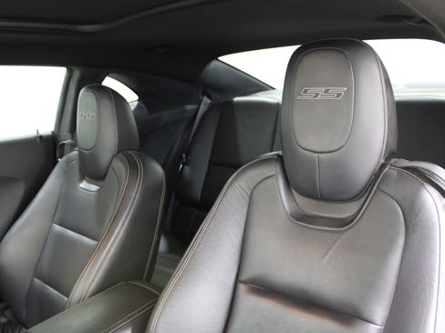 Used 2010 Chevrolet Camaro SS w/ RS Package image 5