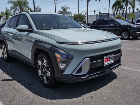 Used 2024 Hyundai Kona SEL FWD image 6