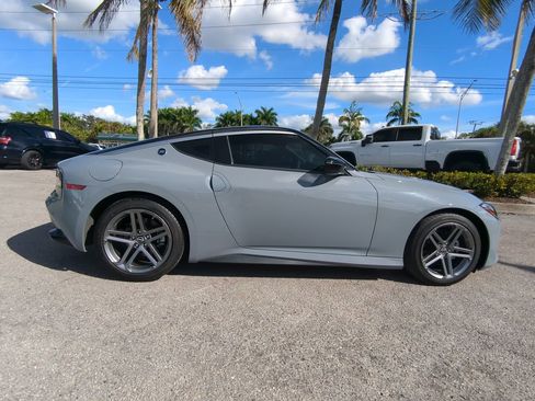 Used 2024 Nissan Z Sport w/ Floor Mat Package image 4