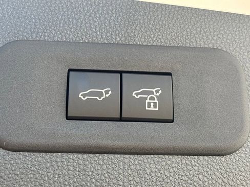 New 2026 Toyota Crown Signia Limited image 33