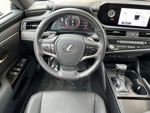 Certified 2024 Lexus ES 350 w/ Premium Package image 16