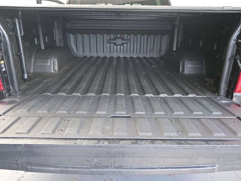 Used 2021 Chevrolet Silverado 1500 LTZ w/ LTZ Premium Package AWD/4WD image 16