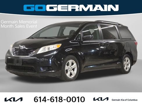 Used 2015 Toyota Sienna LE FWD image 1
