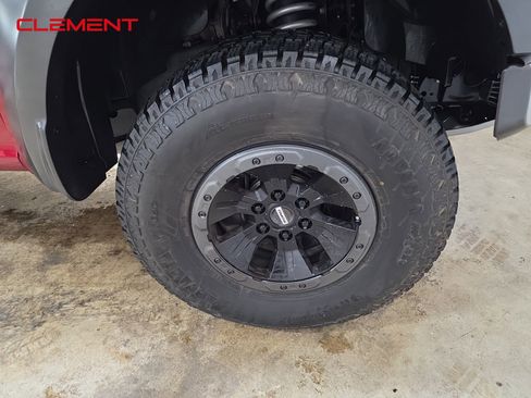 Used 2019 Ford F150 Raptor w/ Equipment Group 802A Luxury image 38