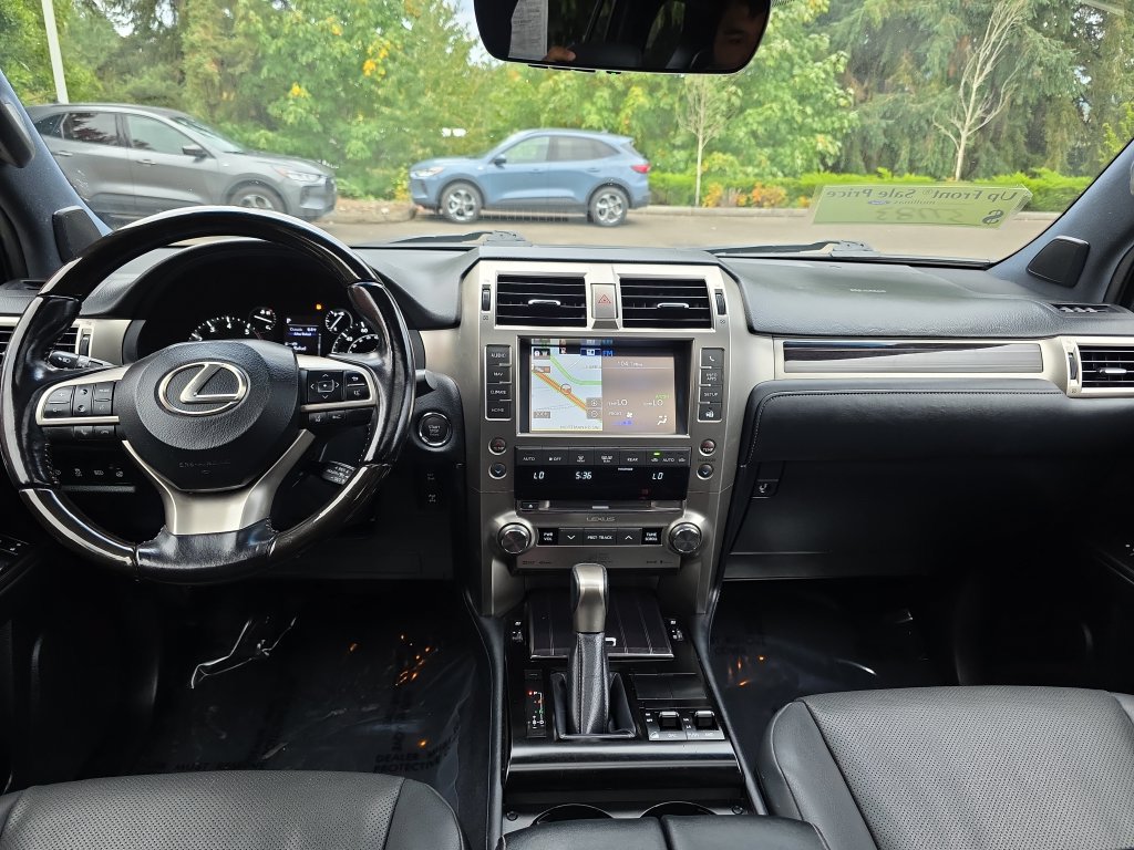 Used 2021 Lexus GX 460 Premium w/ Accessory Package AWD/4WD image 5