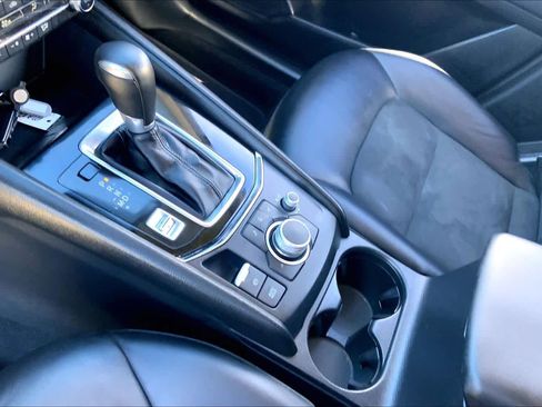 Used 2021 MAZDA CX-5 Touring image 16