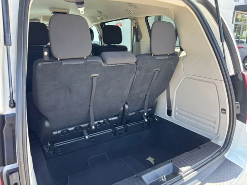 Used 2019 Dodge Grand Caravan SE w/ UConnect Hands-Free Group FWD image 60