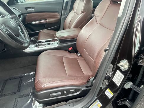 Used 2015 Acura TLX w/ Technology Package FWD image 9