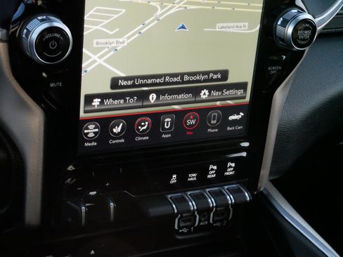 Used 2019 RAM 1500 Laramie image 23