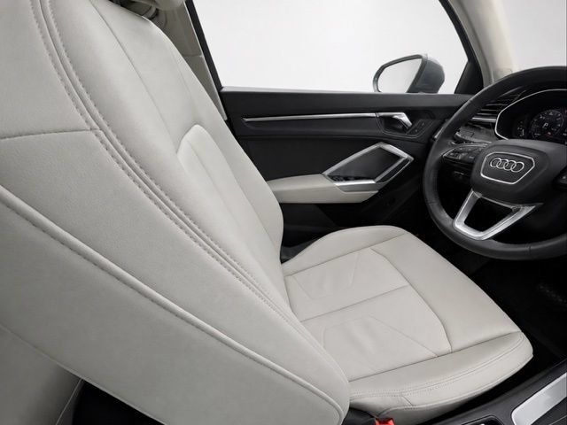 Used 2020 Audi Q3 2.0T Premium Plus AWD/4WD image 15