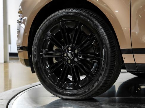 Used 2024 Land Rover Range Rover Evoque Dynamic SE image 59