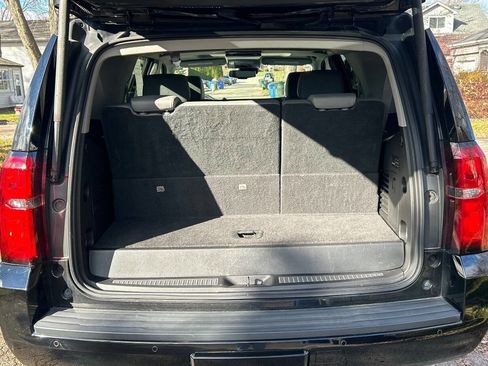 Used 2016 Chevrolet Tahoe LT w/ Luxury Package image 21