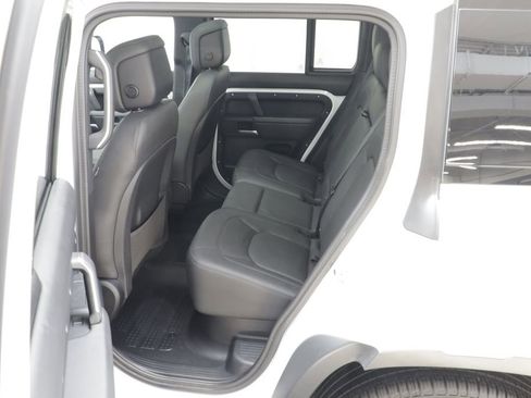 Used 2025 Land Rover Defender 110 S AWD/4WD image 15