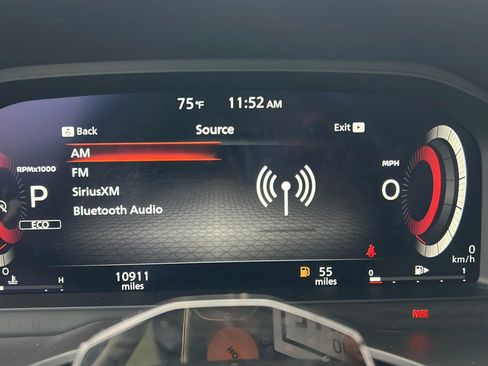 Used 2025 Nissan Rogue SL w/ Tech Package FWD image 25