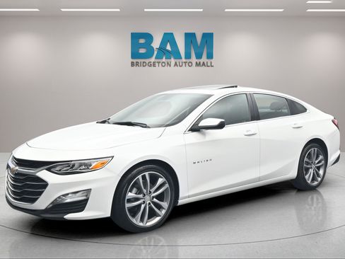 Used 2024 Chevrolet Malibu LT FWD image 3