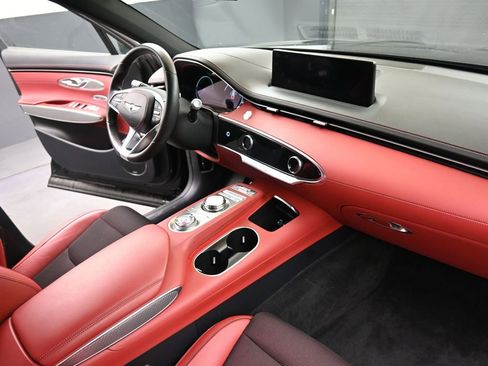 Used 2025 Genesis GV70 2.5T w/ Sport Prestige Package image 12