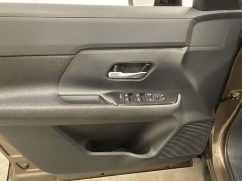 New 2026 Nissan Kicks SV image 11