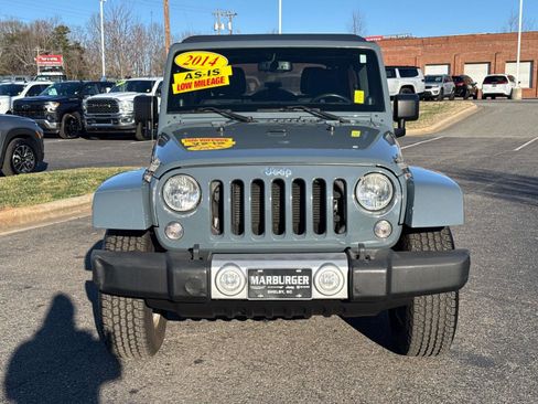 Used 2014 Jeep Wrangler Unlimited Sahara w/ Connectivity Group image 2