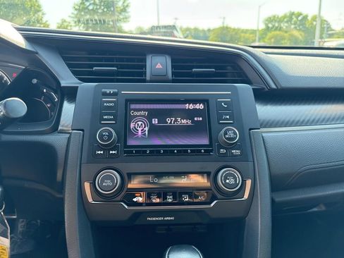 Used 2017 Honda Civic Sport image 17