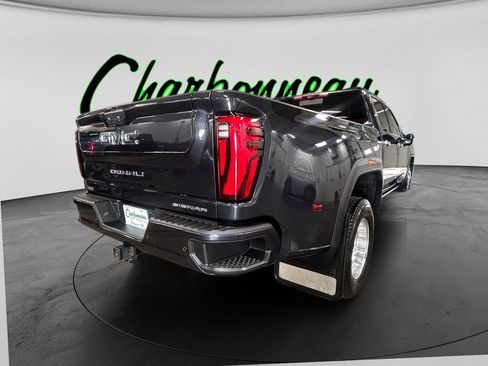 Used 2024 GMC Sierra 3500 Denali Ultimate AWD/4WD image 5