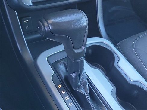 Used 2017 Chevrolet Colorado LT w/ LT Convenience Package image 15