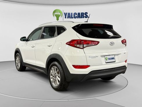 Used 2016 Hyundai Tucson SE w/ Option Group 02 AWD/4WD image 3