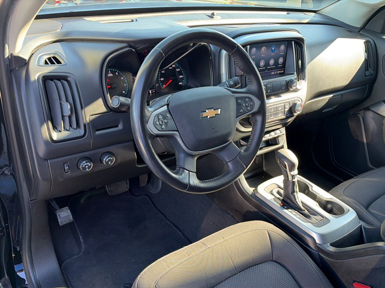 Used 2022 Chevrolet Colorado LT w/ Safety Package AWD/4WD image 10