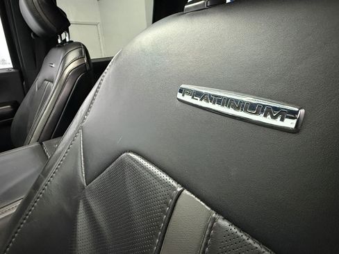 Used 2015 Ford F150 Platinum w/ Equipment Group 701A Luxury image 12