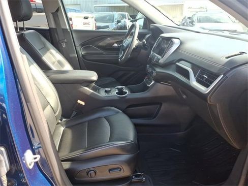 Used 2022 GMC Terrain SLT w/ Tech Package image 15