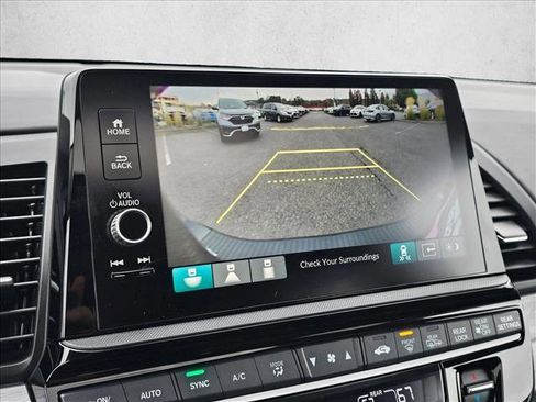 Used 2025 Honda Odyssey Elite image 27