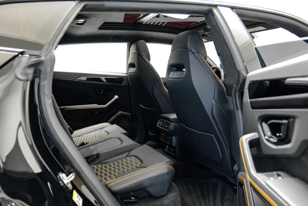 Used 2024 Lamborghini Urus S AWD/4WD image 48