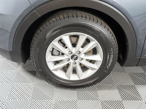Used 2020 Kia Sorento AWD V6 image 23
