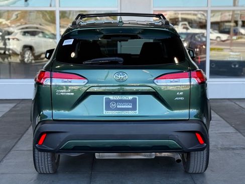 Used 2022 Toyota Corolla Cross LE image 11
