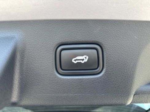 Used 2025 Hyundai Palisade SEL FWD image 36