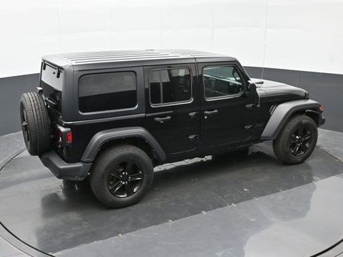 Used 2022 Jeep Wrangler Unlimited Sport AWD/4WD image 31